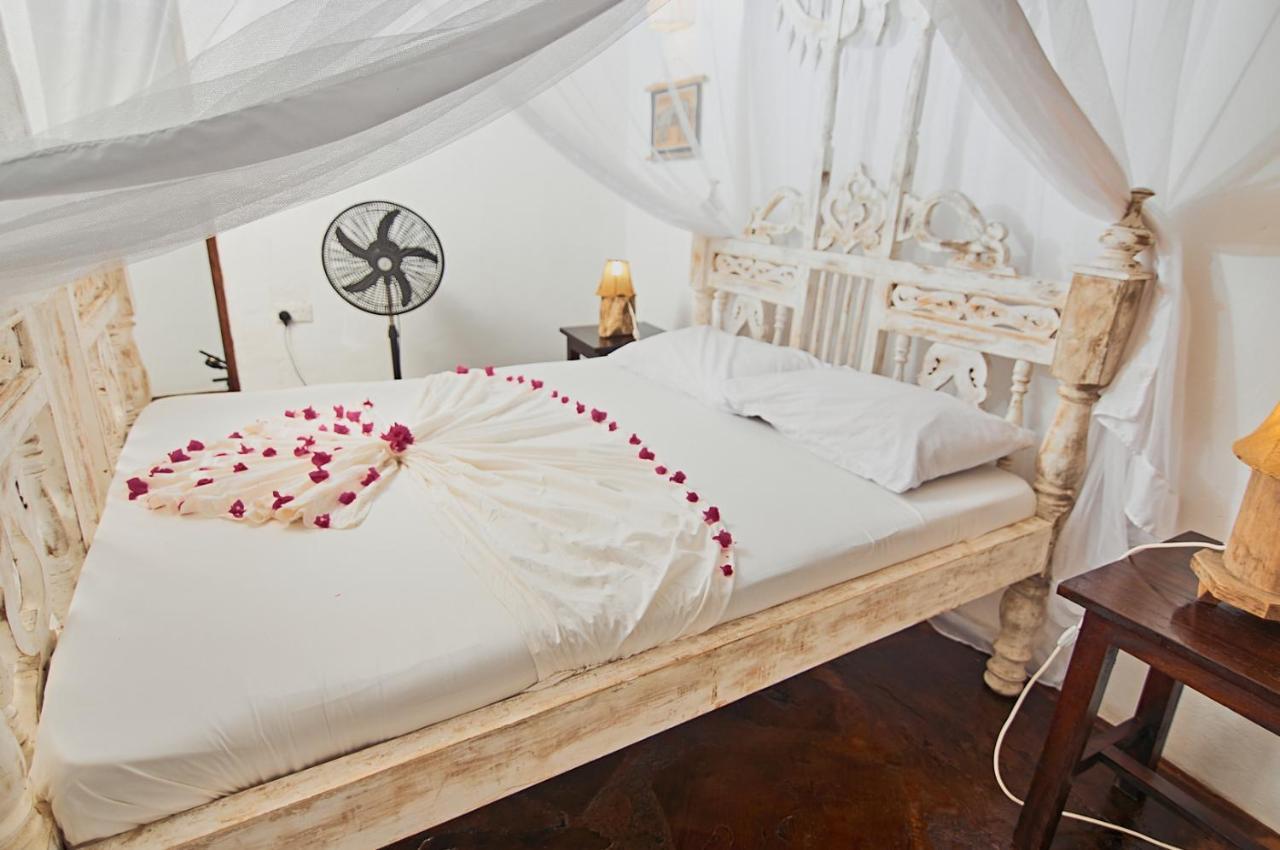 Mvuvi Lodge ワタム エクステリア 写真